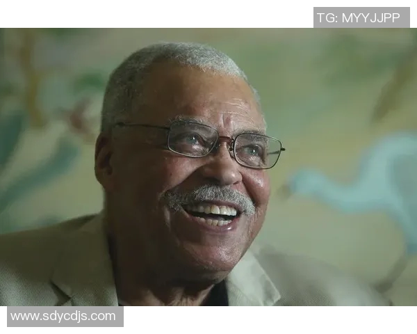 琼斯的传奇人生与事业发展探索:从平凡到卓越的奋斗历程 琼斯的传奇人生与事业发展探索:从平凡到卓越的奋斗历程