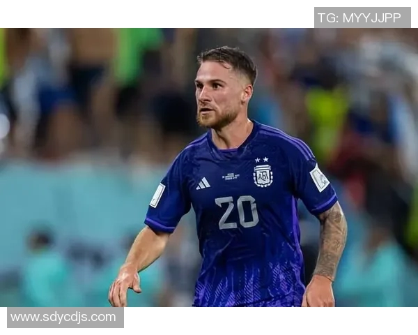 麦卡利斯特:从传奇球员到足球教练的华丽转身与人生哲学探索 麦卡利斯特:从传奇球员到足球教练的华丽转身与人生哲学探索