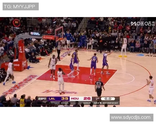 06火箭与湖人季后赛激战回顾传奇对决的巅峰时刻与经典瞬间 06火箭与湖人季后赛激战回顾传奇对决的巅峰时刻与经典瞬间