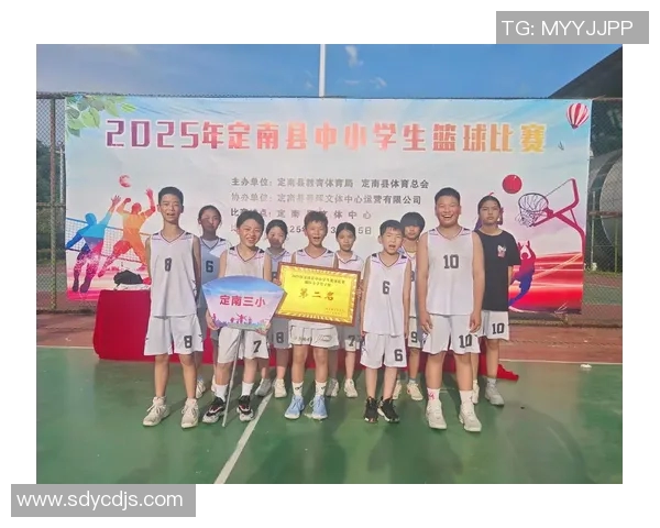 余嘉豪的成长之路：从少年篮球梦到职业生涯的辉煌成就