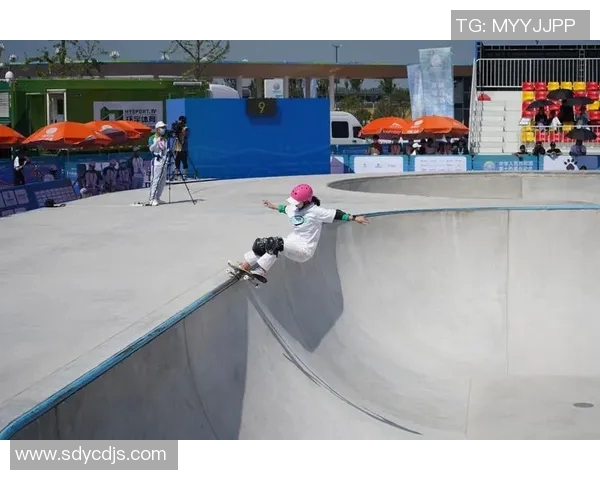 成都滑板队在极限运动世界杯积分榜中以56分稳居第一名引发关注