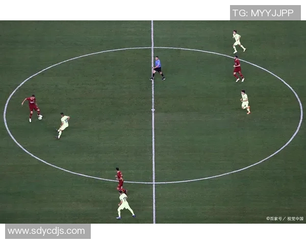 成都足球队整体压制战术解析与其在联赛中的影响探讨